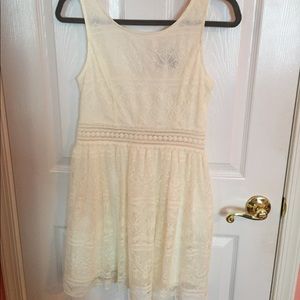 White lace dress